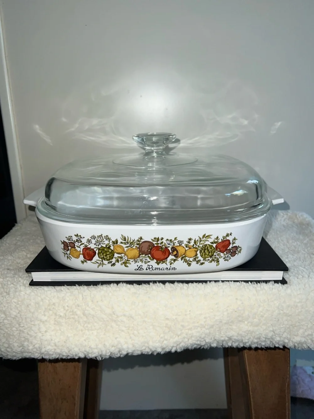 Corningware White 'Le Romarin' Casserole with Glass Lid